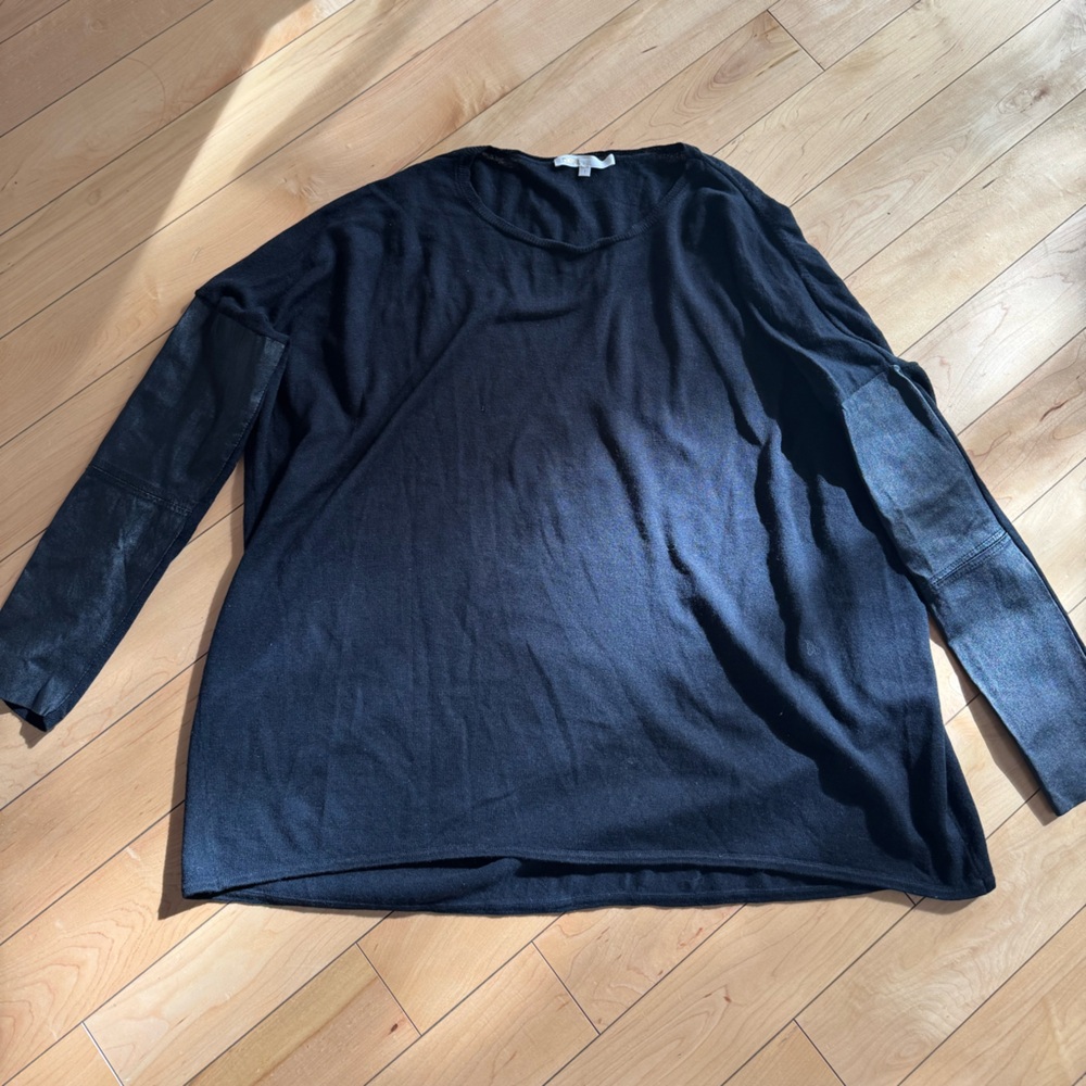 Maje Elegant Black Knit with leather sleeves